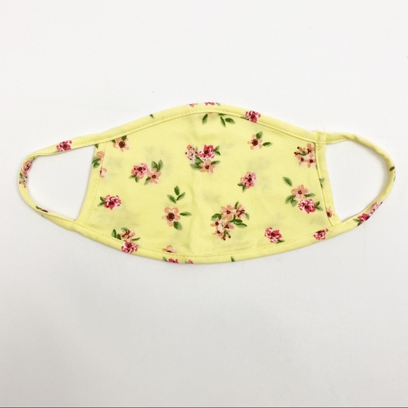 Face Masks Set of Four Multicolor Adult Reusable Cloth Masks - Picture 6 of 11